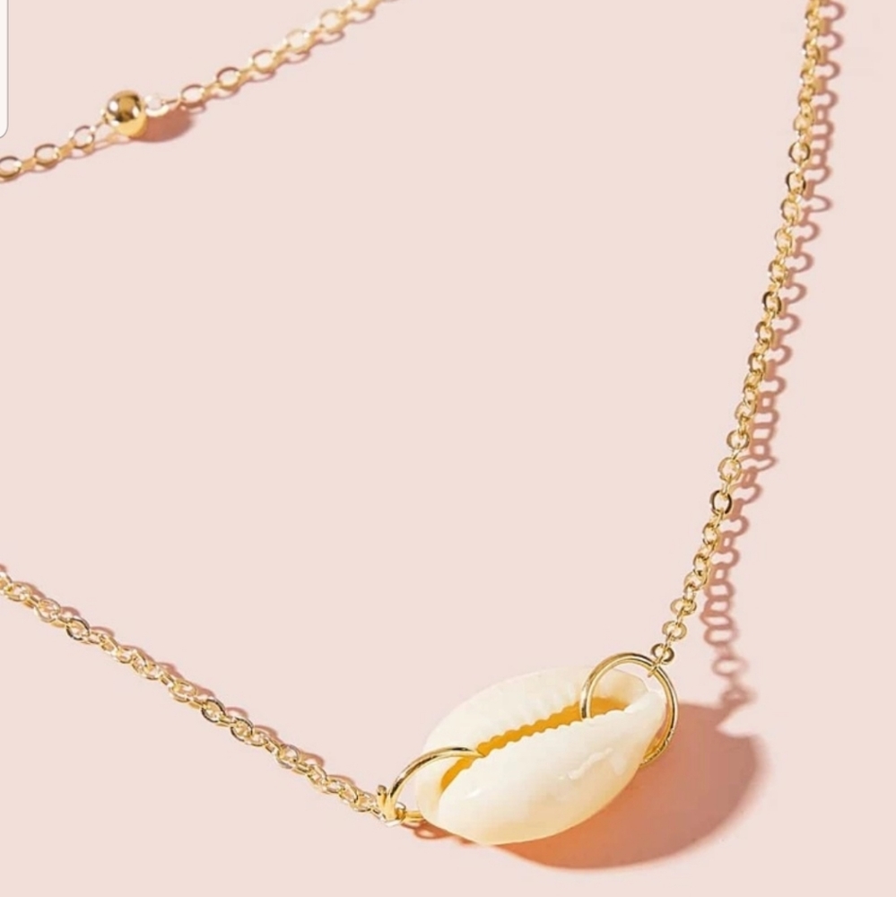 *Marina* Shell Layered necklace - Picture 3 of 3